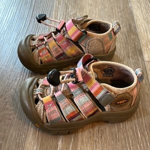 Keen Newport Sandals - Pink and Grey - Youth Size 8